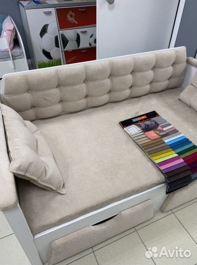 Кровать подростковая