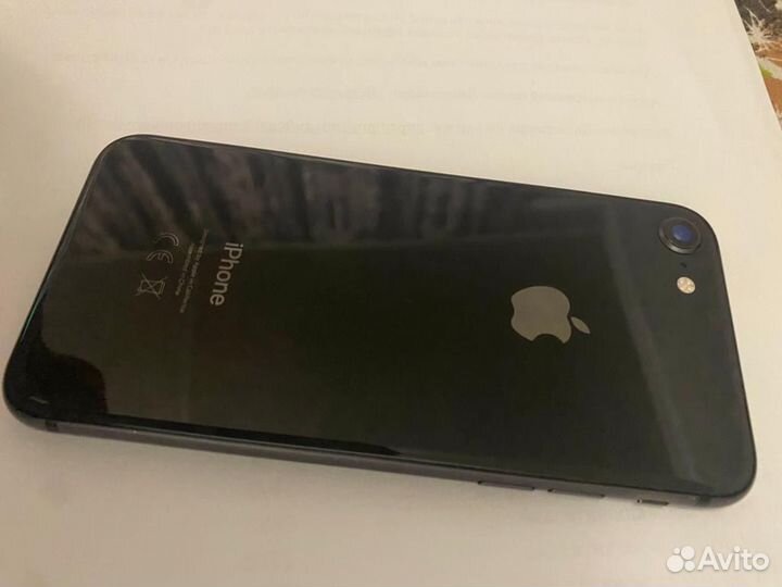 Телефон iPhone 8,7