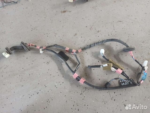 Проводка двери задняя левая Toyota Prado 120 4.0 1