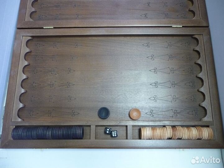 Настольные нарды цветные и резные