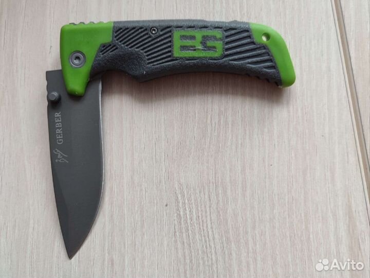 Нож складной Gerber Bear Grylls 114. Новый