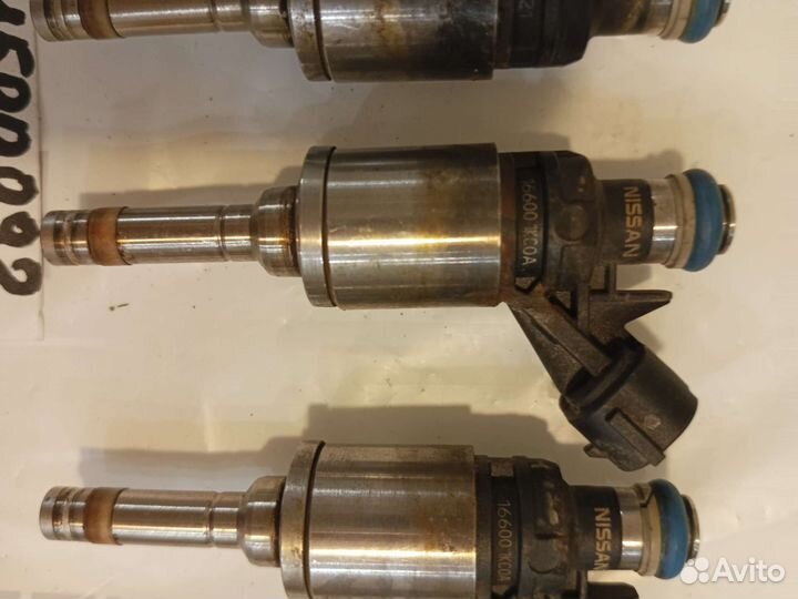 Форсунка 166001KC0A Nissan Juke 1.6