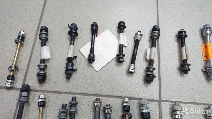 Ось для велосипеда