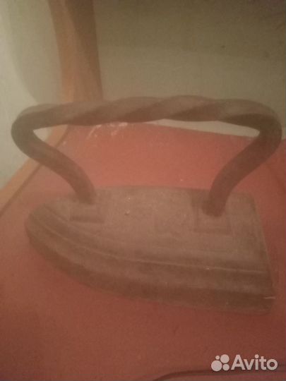 Утюг чугунный старинный