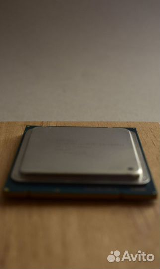 Intel Xeon e5 2690 V2