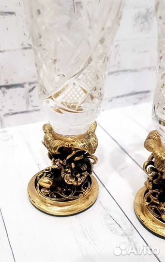 Хрустальные рюмки с литьём