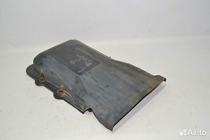 Крышка отделения для жгутов проводов кабины renaul