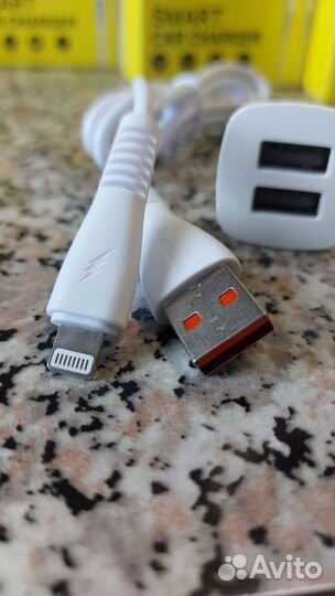 Зарядка в прикуриватель lightning