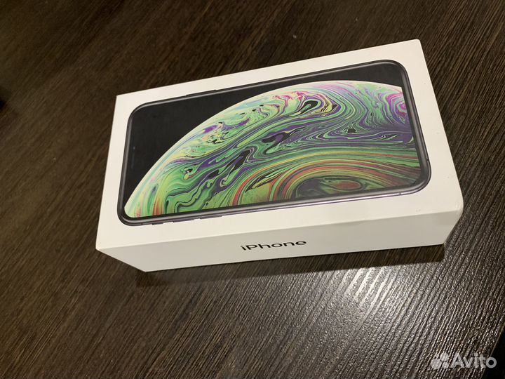 iPhone Xs, 64 ГБ