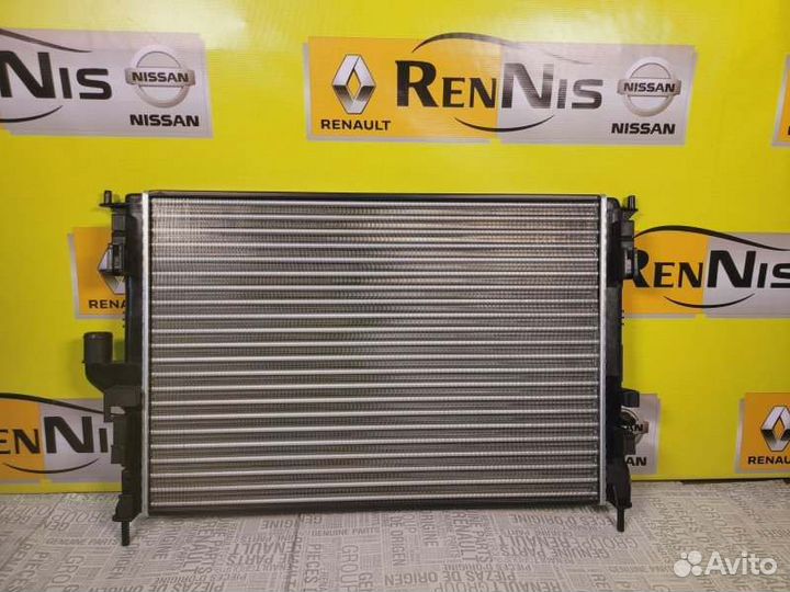 Радиатор охлаждения Nissan Terrano D10 2014