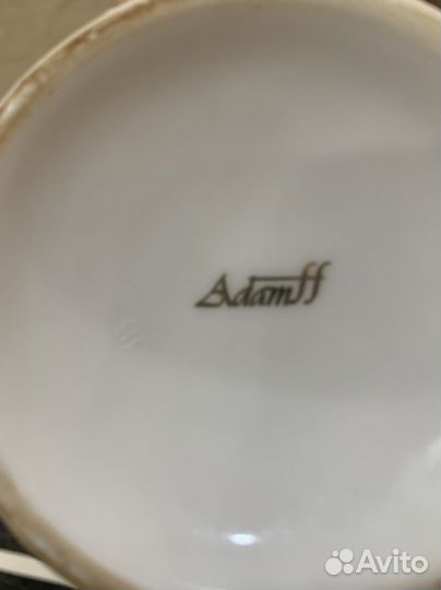 Заварочные чайники,чашки с блюдцами