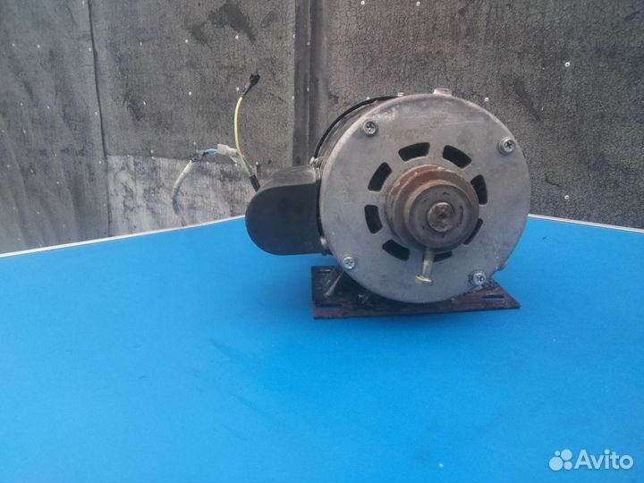 Электродвигатель 220в