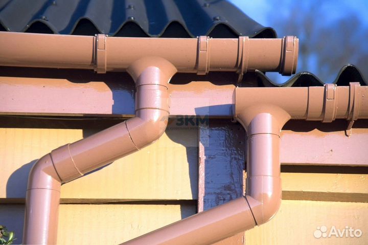 Водосточный желоб труба