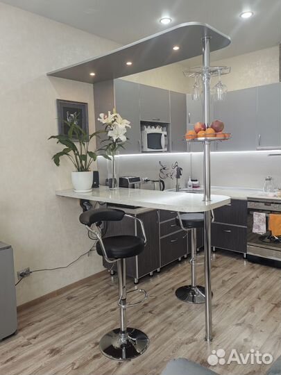 Барная стойка и стулья бу