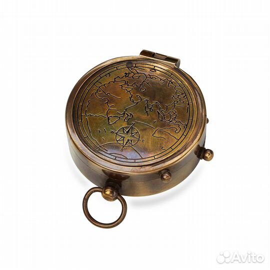 Компас с гравировкой карта мира в деревянном футля