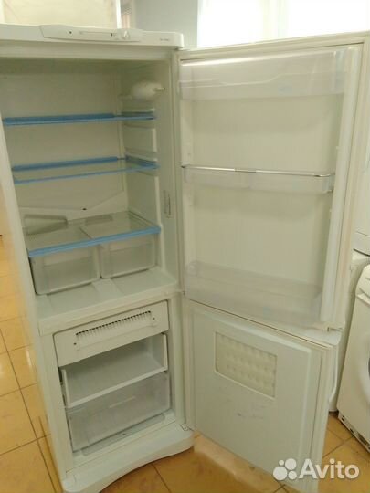 Холодильник Indesit C132NFG. Гарантия. Доставка