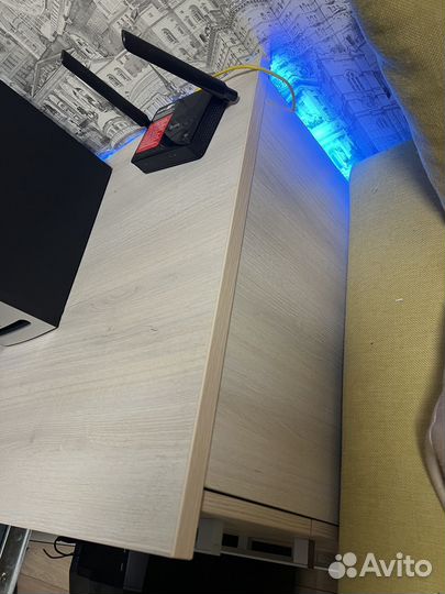 Компьютерный стол