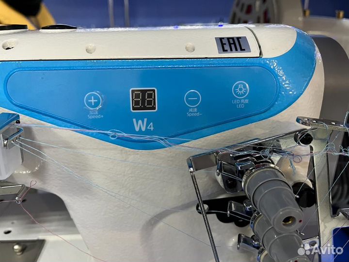 Плоскошовная швейная машина Jack W4-D-02BB 5,6 мм