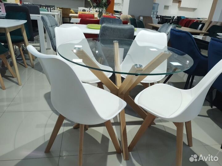 Стол круглый новый