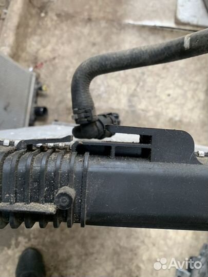 Радиатор охлаждения Бмв f20 f30 116i 316i