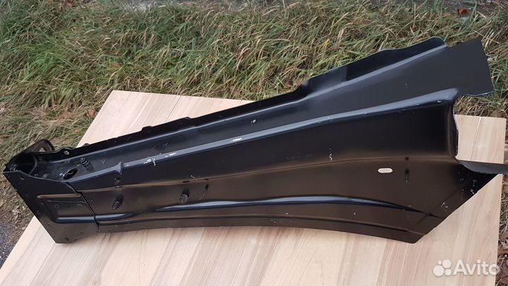 А164 620 10 30.Правый лонжерон на ML350 164