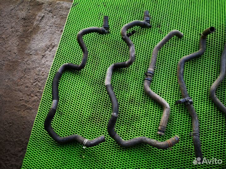 Трубка охлаждения на Renault Logan II 2014-н.в