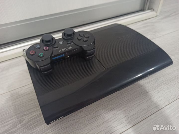 Sony PS3 Slim 250 GB+24 установ.игры