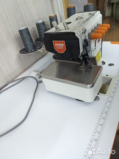 Пятиниточный оверлок Joyee