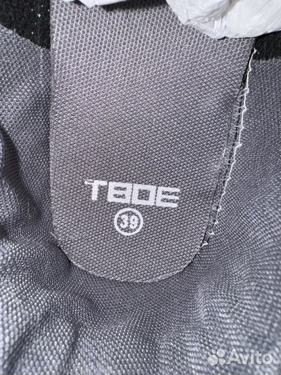 Кроссовки женские летние 39 р