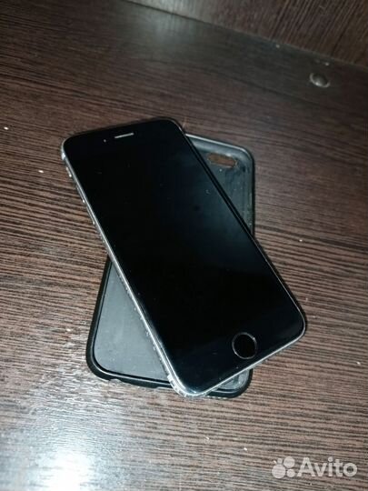 iPhone 6S, 32 ГБ