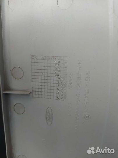 Крышка доп. стоп сигнала Ford Focus 2