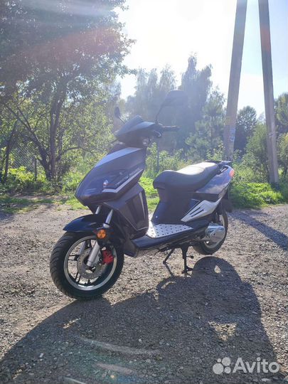 Скутер stels vortex 50