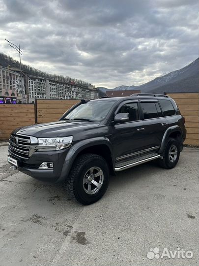 Toyota Land Cruiser 4.6 AT, 2017, 76 000 км