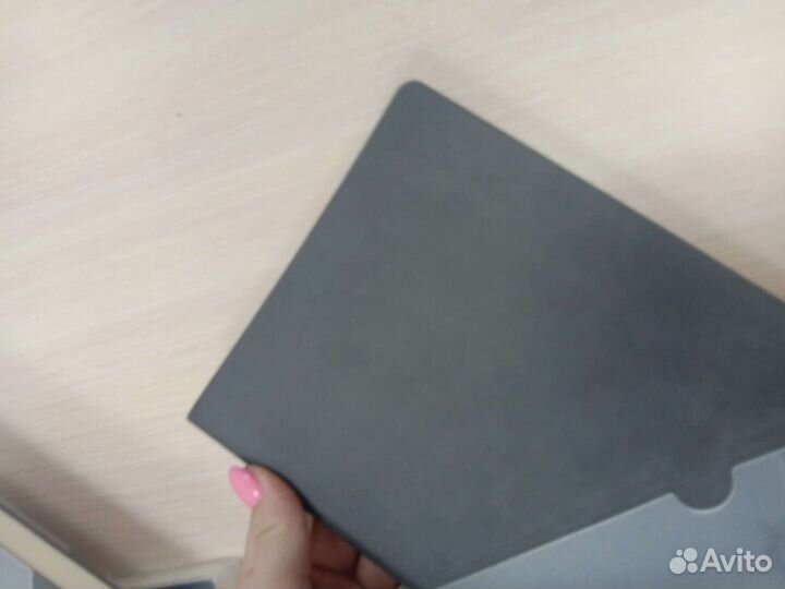 Ежедневники, блокноты, папки, канцелярия