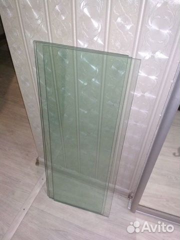 Два Стекла для стеклянной полки