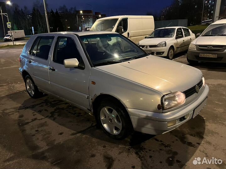 Volkswagen Golf 1.8 МТ, 1997, 285 000 км