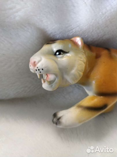 Тигр статуэтка керамика фарфор винтаж