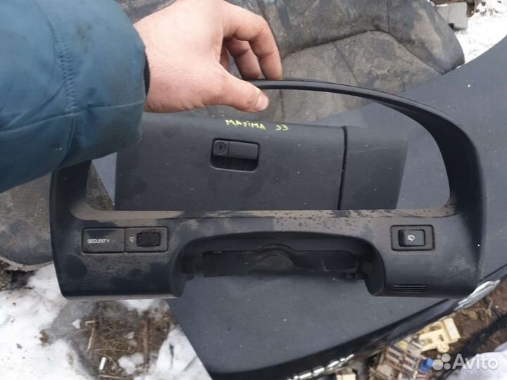 Накладка на панель приборов Nissan Maxima A33