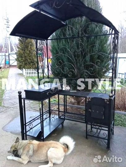 Мангал с крышей