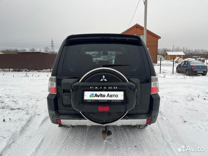 Mitsubishi Pajero 3.2 AT, 2009, 409 000 км