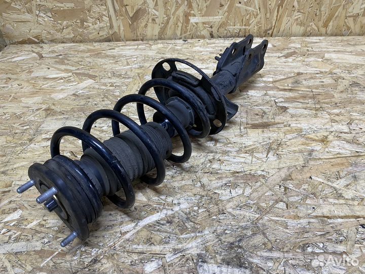 Амортизатор передний правый Mazda 6 GJ 2015