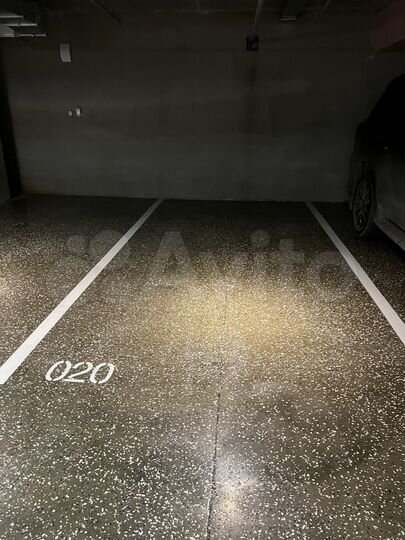 Машиноместо, 13 м²