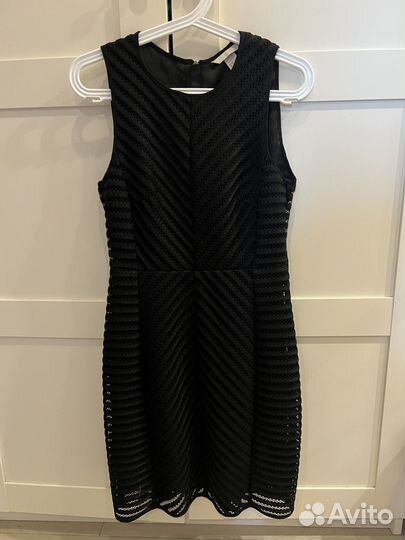 Коктейльное платье HM