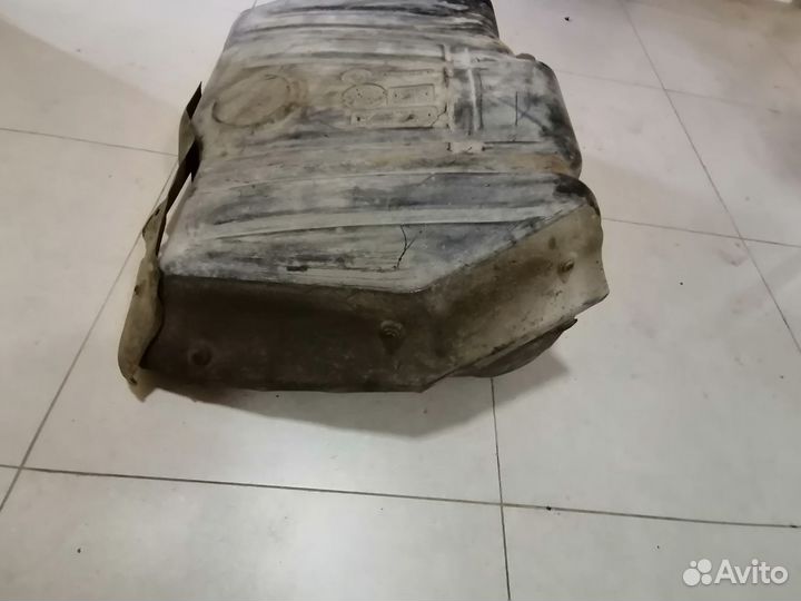 Бак топливный (бензобак) для Mitsubishi Carisma DA