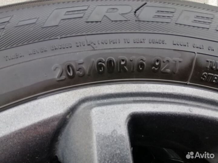 Toyo Observe Ice-Freezer 205/60 R16