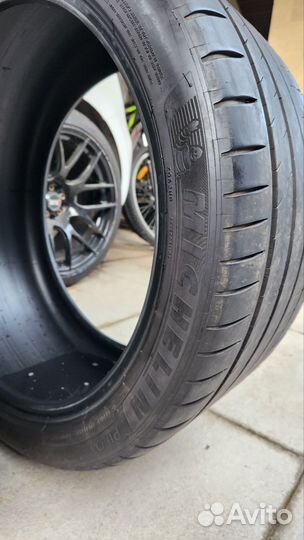 Michelin Pilot Sport 4 S 255/40 R20 и 285/35 R20