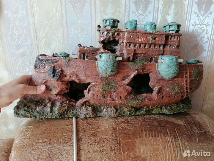 Декоративный корабль