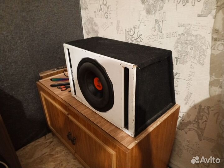 Сабвуфер мистери