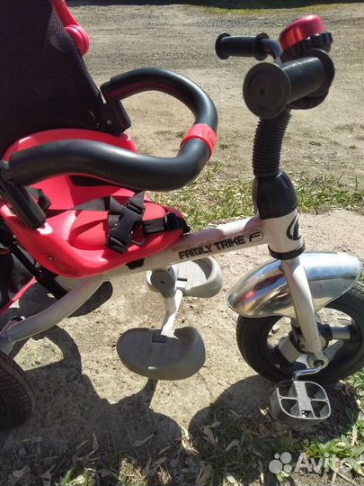 Велосипед детский 3-колесный с ручкой