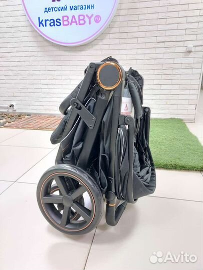 Прогулочная коляска carrello unico